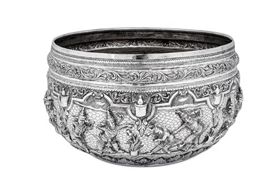 Lot 214 - An early 20th century Burmese unmarked silver bowl, Rangoon circa 1910-30