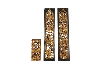 Lot 324 - A PAIR OF CHINESE PIERCED GILTWOOD RECTANGULAR ARCHITECTURAL PANELS, LATE 19TH/EARLY 20TH CENTURY