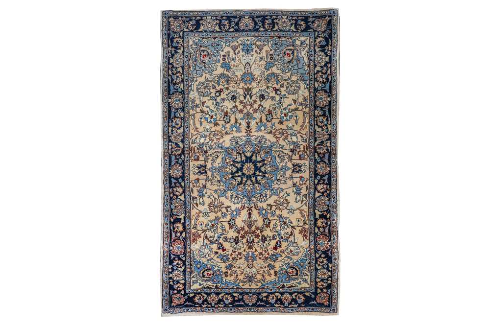 Lot 8 - AN EXTREMELY FINE ISFAHAN RUG, CENRTAL PERSIA