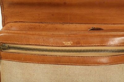 Lot 672 - Hermes Beige Balle de Golf Crossbody Bag