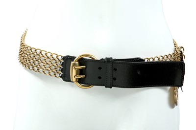 Lot 360 - Gucci Black Crest Charm Chain Belt - Size 85