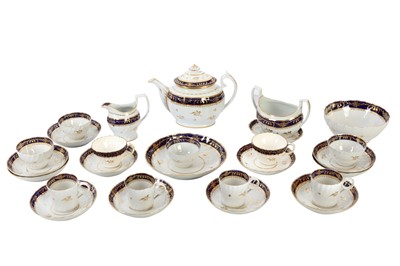 Lot 112 - A CHAMBERLAINS WORCESTER PART TEA AND COFFEE SET, LATE 18TH CENTURY