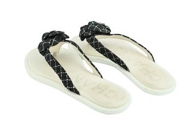 Lot 378 - Chanel Black Tweed Camelia Thong Sandals - Size 39