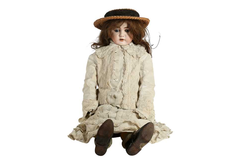 Lot 176 - DOLLS: A CONTINENTAL PORCELAIN BISQUE HEAD DOLL, POSSIBLY BY KESTNER