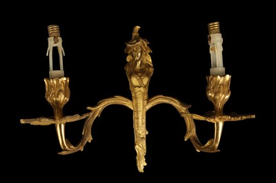 Lot 103 - A SET OF FOUR EARLY 20TH CENTURY FRENCH CHINOISERIE STYLE GILT BRONZE WALL LIGHTS