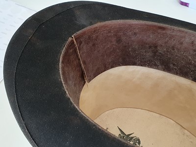 Lot 679 - A BLACK BEAVER SKIN TOP HAT BY KNOX OF NEW YORK