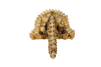 Lot 259 - DIORAMA: A  SHELL DIORAMA, PROBABLY 19TH CENTURY