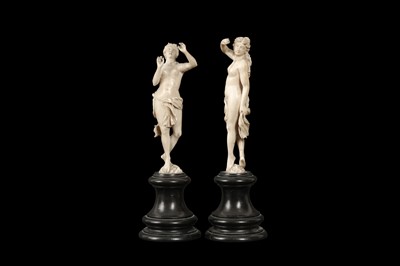 Lot 127 - A PAIR OF 19TH CENTURY DIEPPE IVORY FIGURES OF NUDE MAIDENS