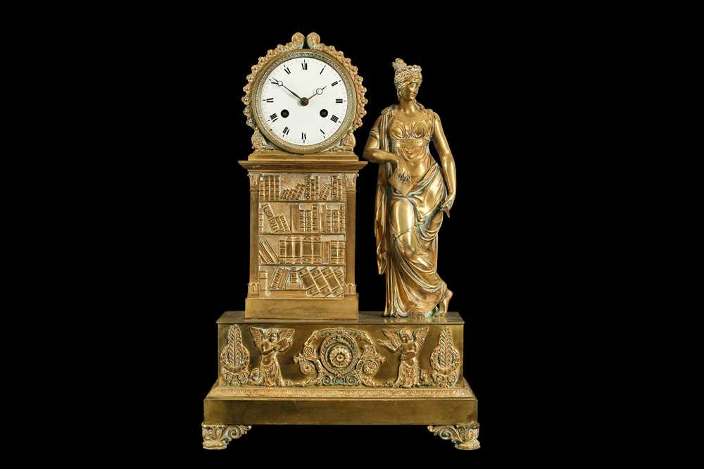 Lot 275 - AN EARLY 19TH CENTURY FRENCH EMPIRE PERIOD GILT BRONZE FIGURAL MANTEL CLOCK