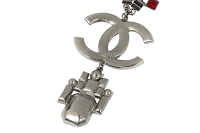 Lot 80 - Chanel CC Logo Geometric Statement Necklace
