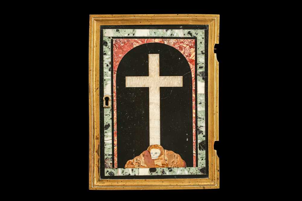 Lot 17 - A 17TH CENTURY PIETRE DURE PANEL OF A CROSS WITH SKULL SET IN A TABERNACLE DOOR