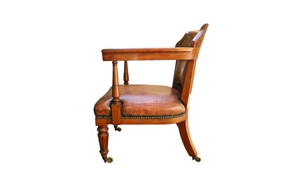 Lot 219 - ROYAL INTEREST: A 19TH CENTURY MAHOGANY LIBRARY CHAIR STAMPED WITH BUCKINGHAM PALACE INVENTORY NO.
