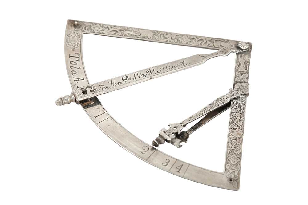 Lot 362 - A FINELY ENGRAVED SILVER TOLA (VEDIC UNIT) MEASURING INSTRUMENT