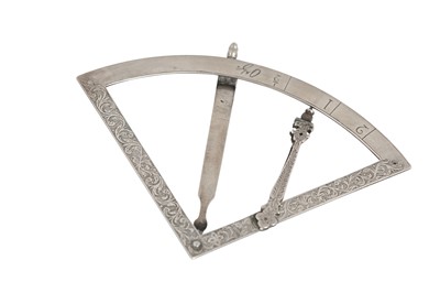 Lot 362 - A FINELY ENGRAVED SILVER TOLA (VEDIC UNIT) MEASURING INSTRUMENT