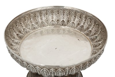 Lot 218 - A LARGE THAI SILVER REPOUSSÉ CEREMONIAL TRAY OR BASIN (TOK)