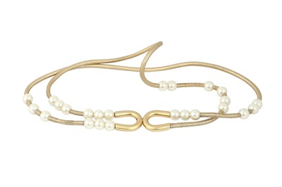 Lot 323 - Chanel Jumbo Pearl And Gold Stretch Belt
