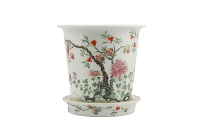 Lot 428 - A CHINESE FAMILLE ROSE JARDINIERE AND STAND.