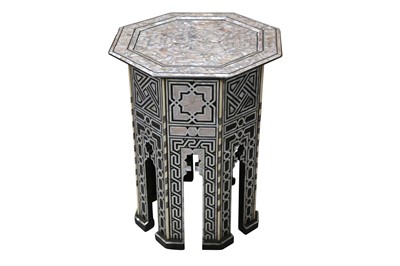 Lot 329 - λ A SMALL HARDWOOD MOTHER-OF-PEARL AND IVORY-INLAID OCCASIONAL TABLE
