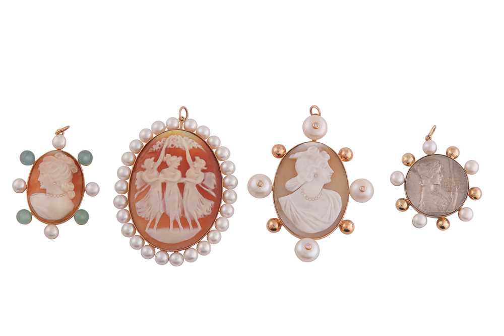 Lot 741 - A SMALL COLLECTION OF CONTEMPORARY SHELL CAMEOS AND A MEDALLION