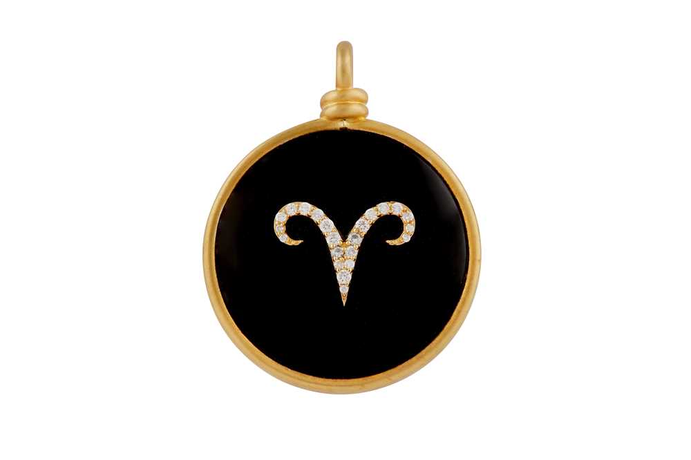 Lot 118 - A diamond-set Zodiac pendant