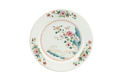 Lot 370 - A CHINESE FAMILLE ROSE 'SHEEP' DISH.