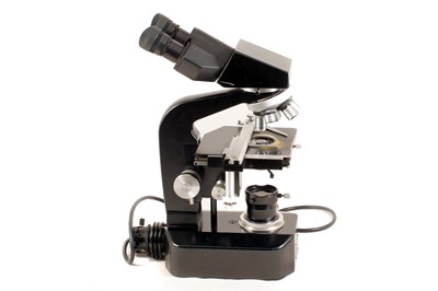 Lot 331 - Nikon S Illuminated Microscope.