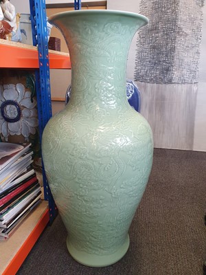 Lot 531 - A MASSIVE CHINESE CELADON-GLAZED 'DRAGON' VASE.