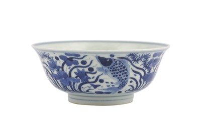 Lot 277 - A CHINESE BLUE AND WHITE 'CARP POND' BOWL.