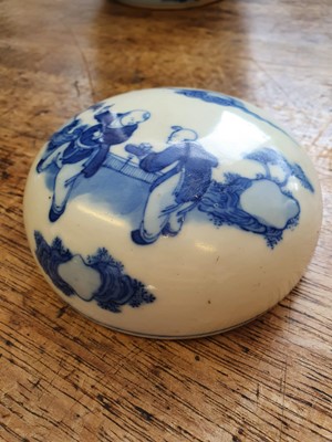Lot 48 - A CHINESE BLUE AND WHITE JAR AND COVER.