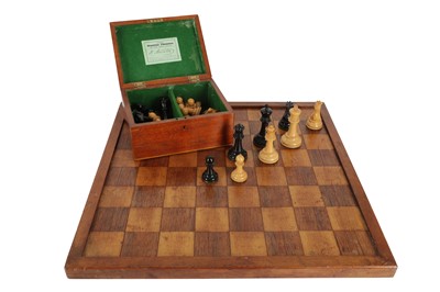 Lot 275 - A STAUNTON CHESS SET BY JAQUES AND SON