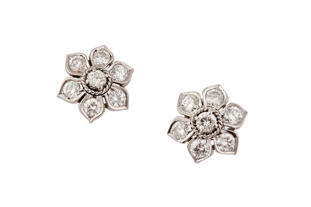 Lot 50 - A pair of floral diamond earstuds
