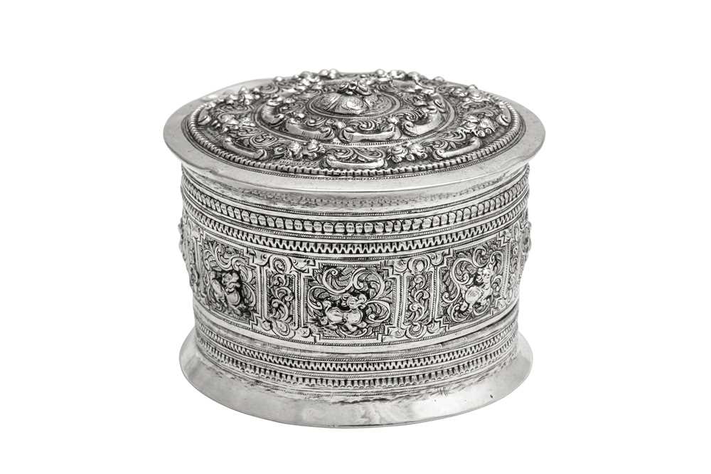 Lot 189 - An early 20th century Burmese unmarked silver betel box, Shan States circa 1900