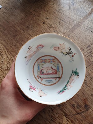 Lot 139 - A CHINESE FAMILLE ROSE 'EROTIC' CUP.