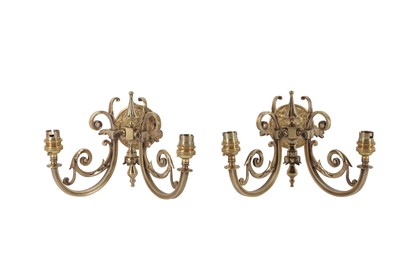 Lot 304 - A PAIR OF BRASS TWO BRANCH WALL LIGHTS, LATE 19TH/EARLY 20TH CENTURY