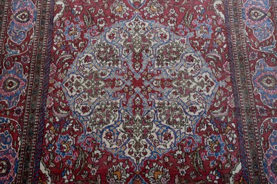 Lot 58 - A FINE ISFAHAN RUG, CENTRAL PERSIA