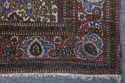 Lot 58 - A FINE ISFAHAN RUG, CENTRAL PERSIA