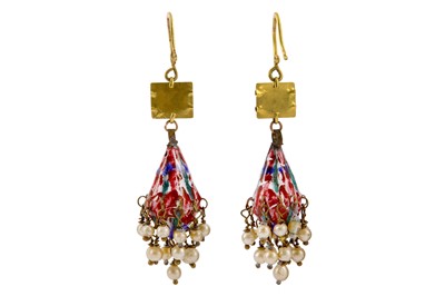 Lot 360 - A PAIR OF QAJAR COMPOSITE POLYCHROME-ENAMELLED GOLD EARRINGS
