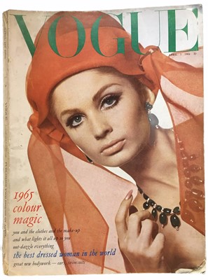 Lot 615 - Vogue: Magazines.