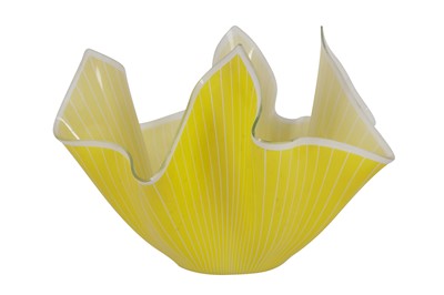 Lot 85 - A YELLOW AND WHITE HANDKERCHIEF VASE, 20TH CENTURY