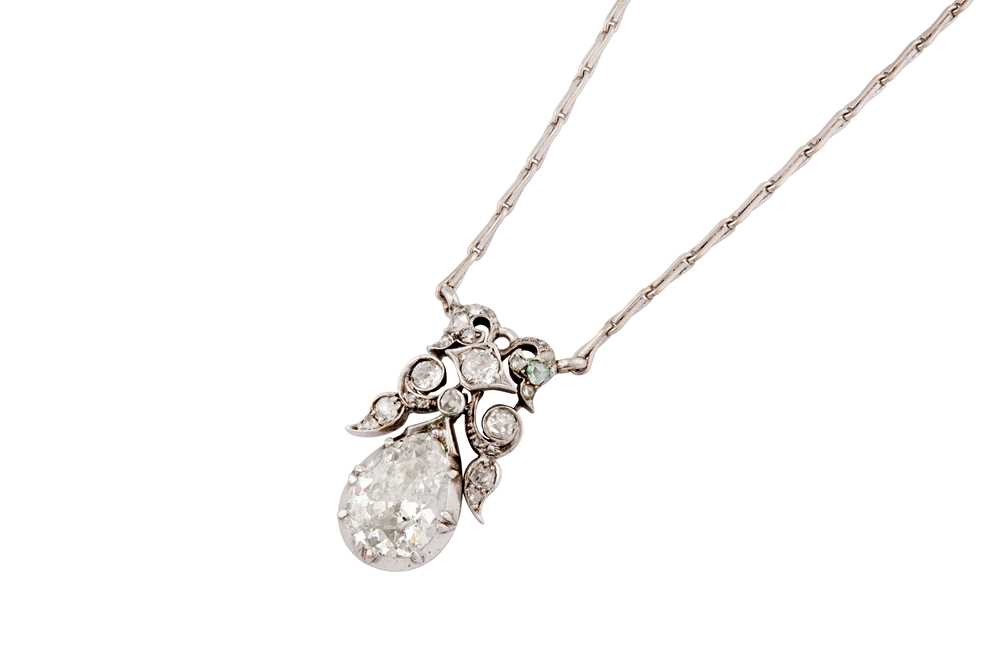 Lot 55 - A diamond pendant necklace, late 19th century