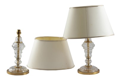 Lot 1103 - A PAIR OF CONTINENTAL GLASS AND GILT METAL LAMPS, 20TH CENTURY