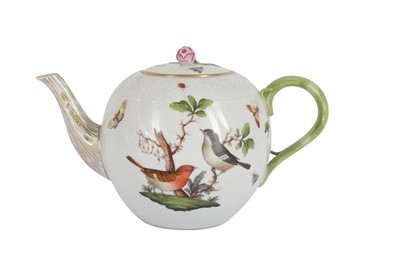 Lot 45 - A HEREND TEAPOT, 20TH CENTURY