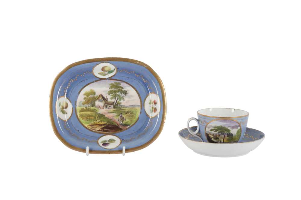 Lot 96 - AN ENGLISH PORCELAIN CUP AND SAUCER, PROBABLY NEW HALL,  LATE 18TH/EARLY 19TH CENTURY
