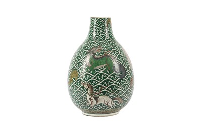 Lot 538 - A CHINESE FAMILLE VERTE 'MYTHICAL BEAST' VASE.