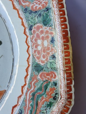 Lot 87 - A PAIR OF CHINESE FAMILLE VERTE OCTAGONAL DISHES.