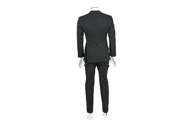 Lot 80 - Tom Ford Navy Wool Suit - Size 44