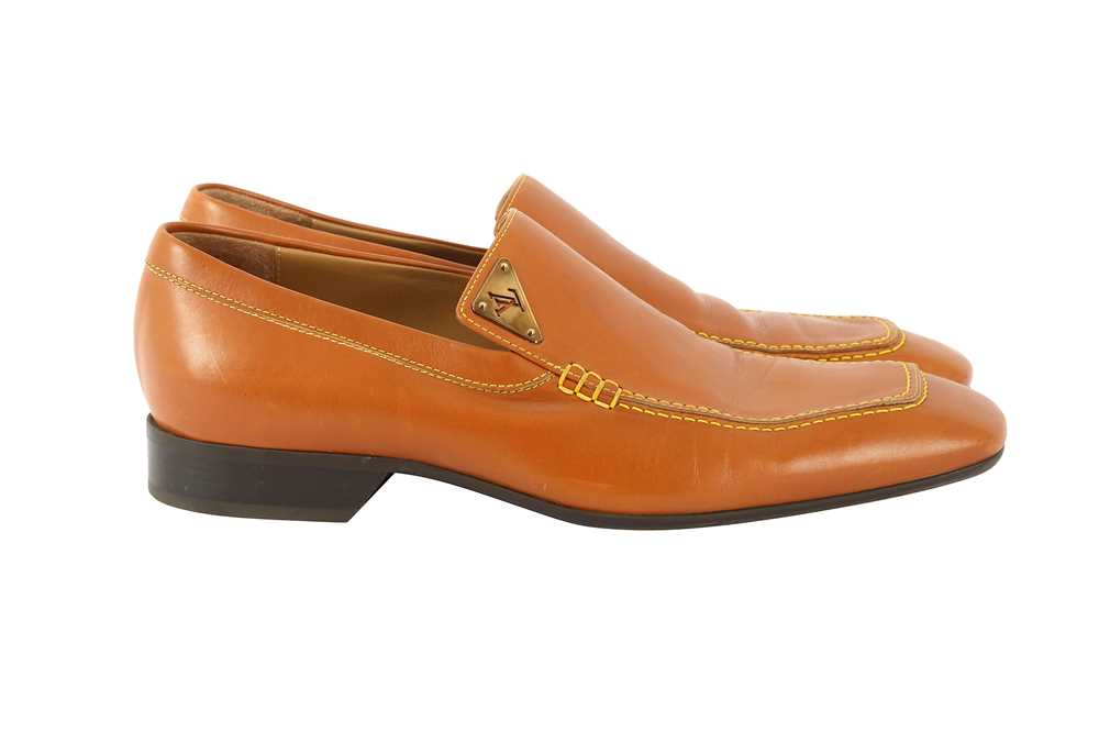 Lot 173 - Louis Vuitton Cup Tan Loafer - Size 6.5