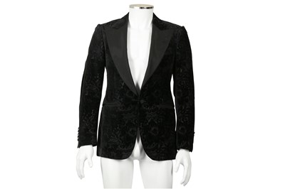 Lot 204 - Gucci Black Velvet Floral Jacquard Blazer - Size 46