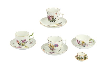 Lot 77 - FOUR MEISSEN PORCELAIN CUPS AND SAUCERS, 18TH CENTURY
