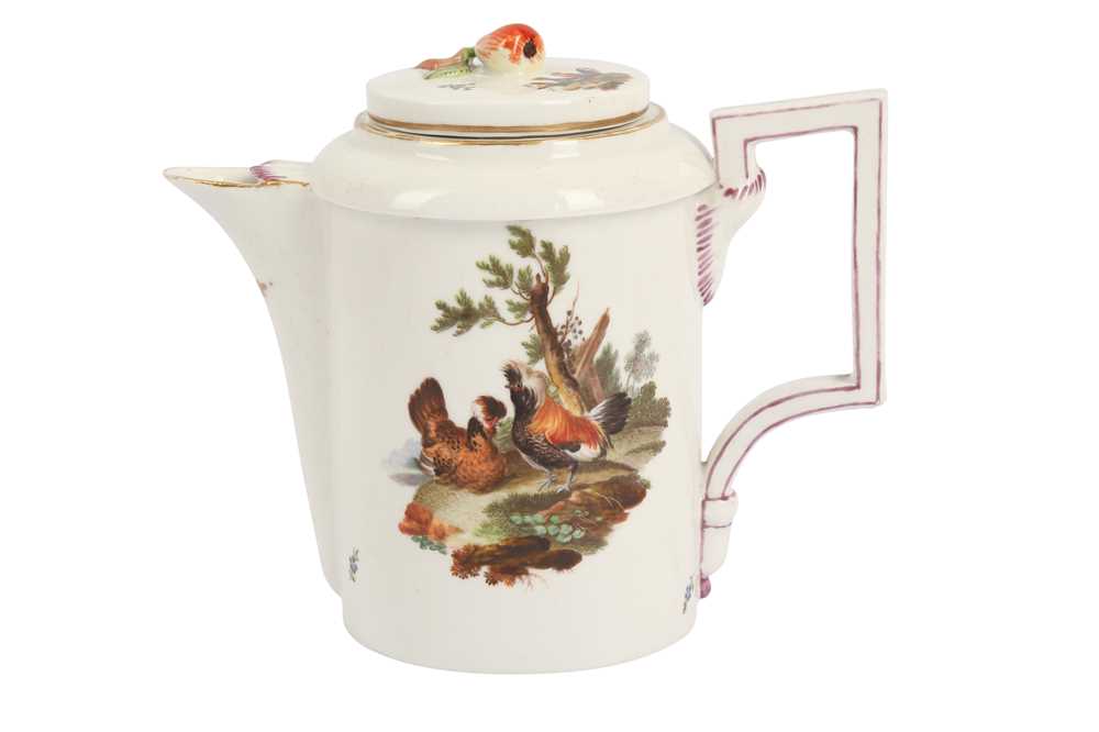 A FRANKENTHAL PORCELAIN COFFEE POT AND COVER, 18TH CENTURY